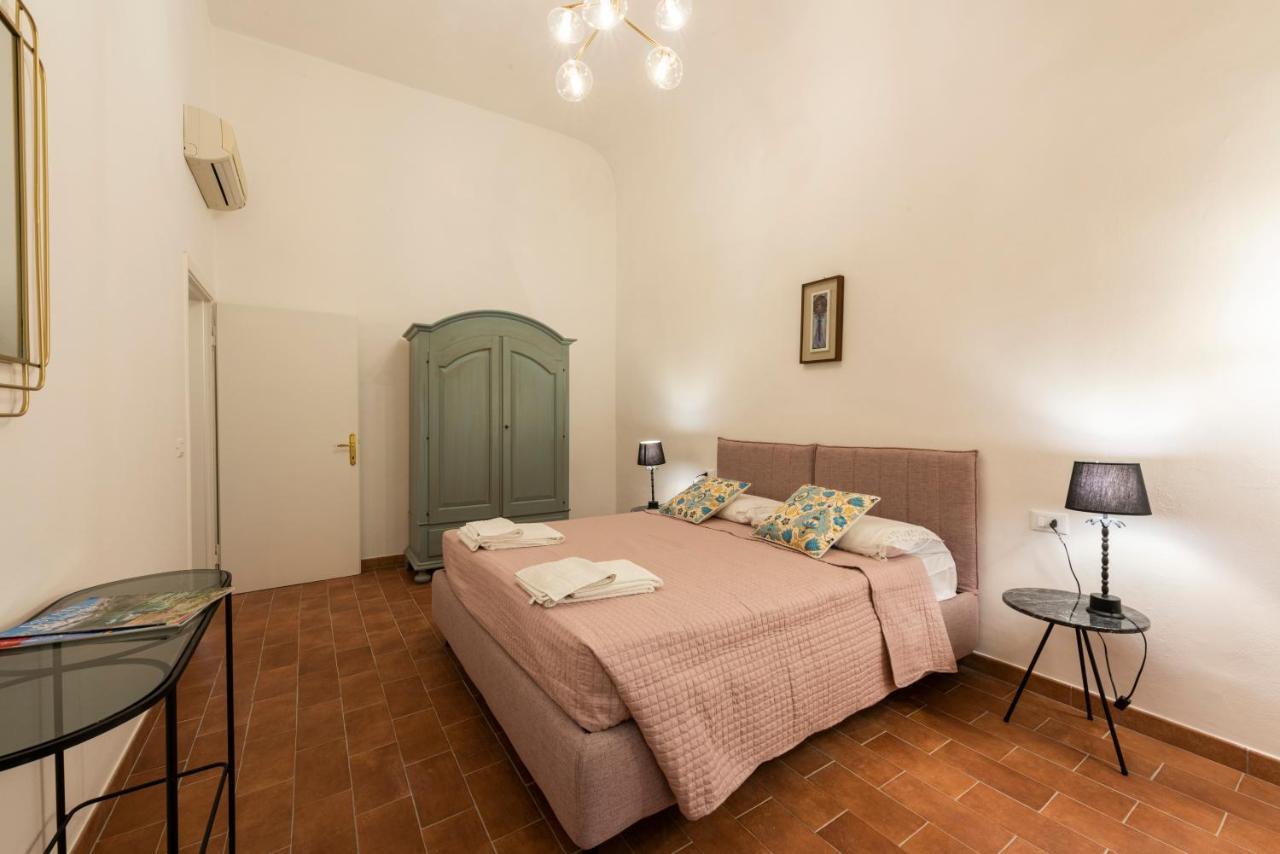 Santa Croce Palace *